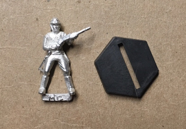 B5 RPG Centauri Republic guardsman figure (standing at attention)
