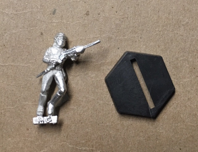 B5 RPG Centauri Republic guardsman figure (running with rifle)
