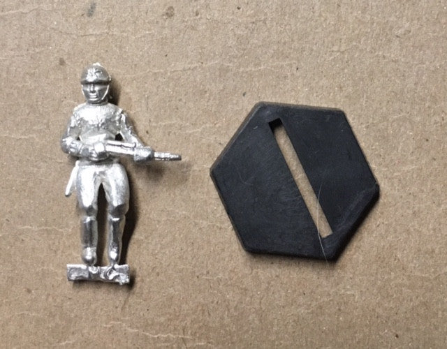 B5 RPG Centauri Republic guardsman figure (rifle at the ready)