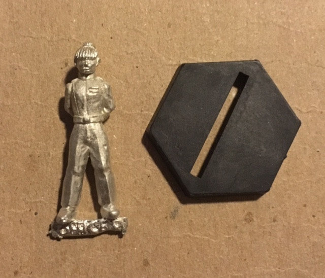 B5 RPG Earth Alliance female officer figure