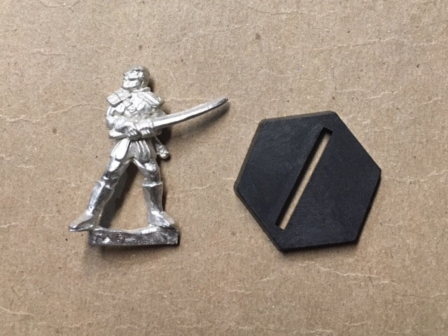 B5 RPG Narn Regime warrior figure (lunging with sword)